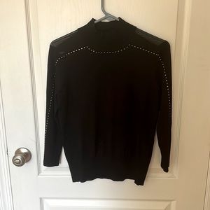 3/4 length sleeved black turtleneck